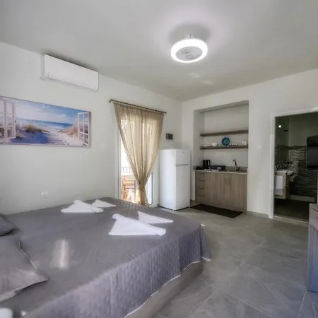 Lito's * Masouri
